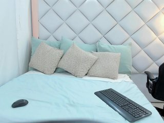 crystalstonee1