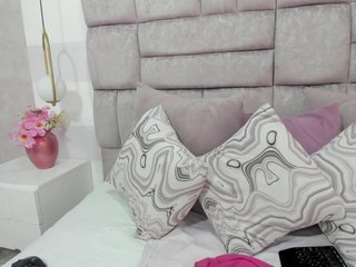 crystalstonee1