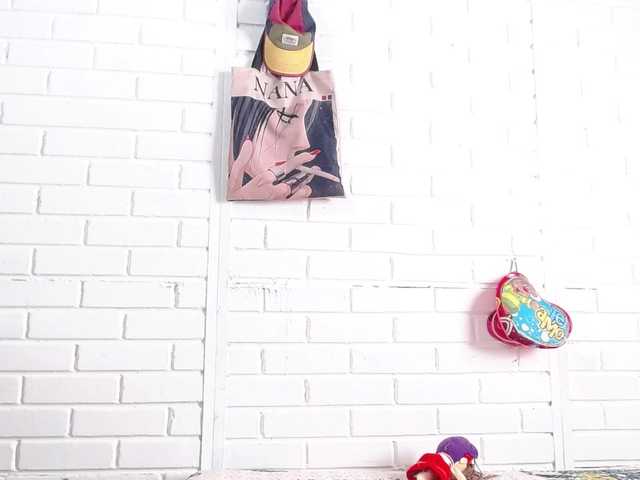 crystalstonee1 live cam on BongaCams