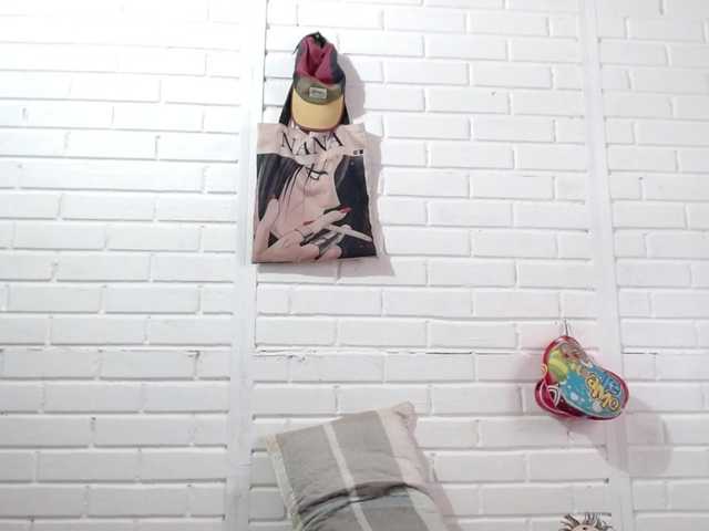 crystalstonee1 live cam on BongaCams