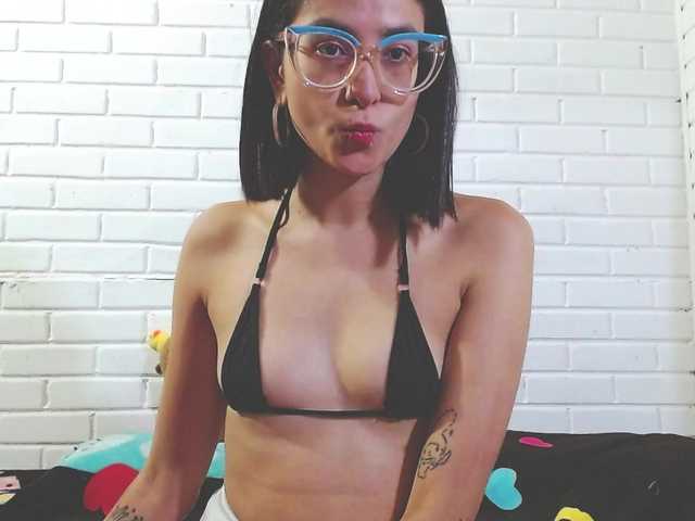 crystalstonee1
