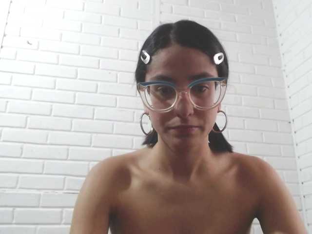 crystalstonee1 live cam on BongaCams