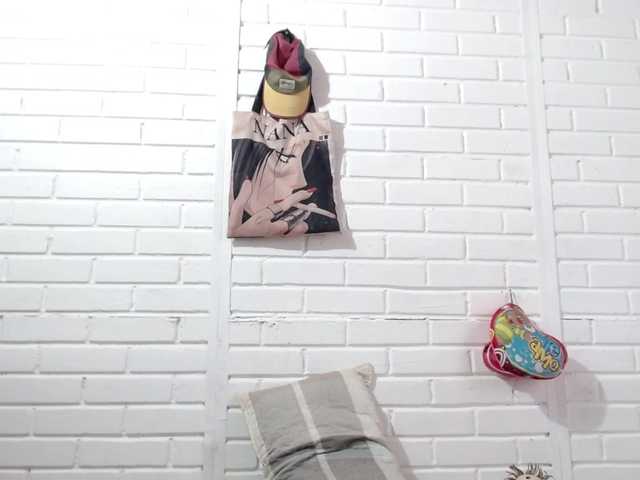 crystalstonee1 live cam on BongaCams