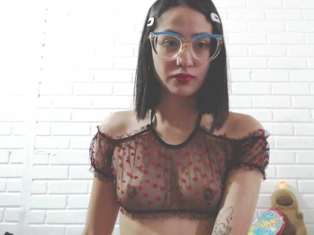 crystalstonee1 live cam on BongaCams