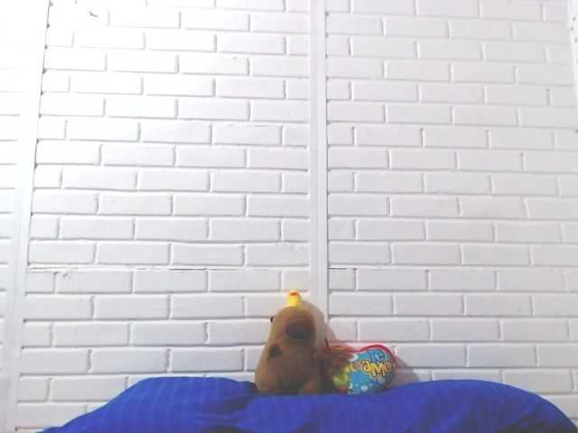 crystalstonee1 live cam on BongaCams