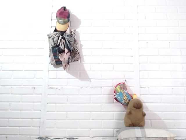 crystalstonee1 live cam on BongaCams