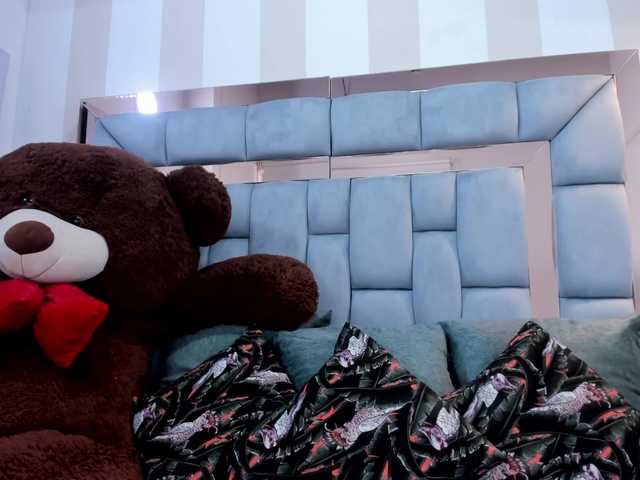 crystalstonee1 live cam on BongaCams