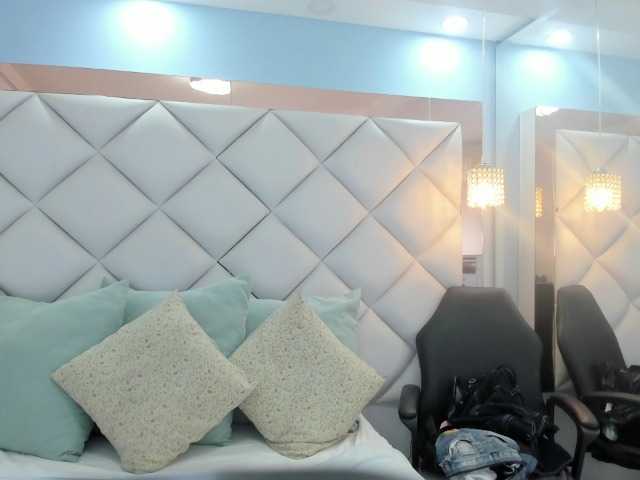 crystalstonee1