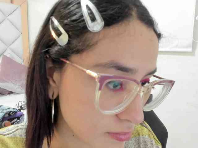 crystalstonee1 webcam