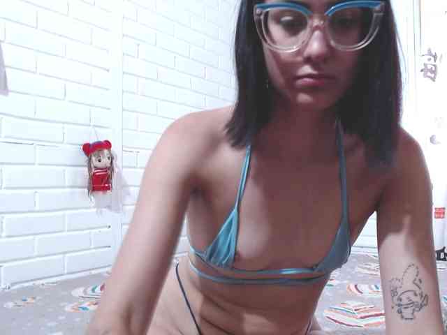 crystalstonee1 webcam