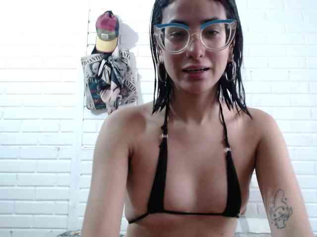 crystalstonee1 webcam