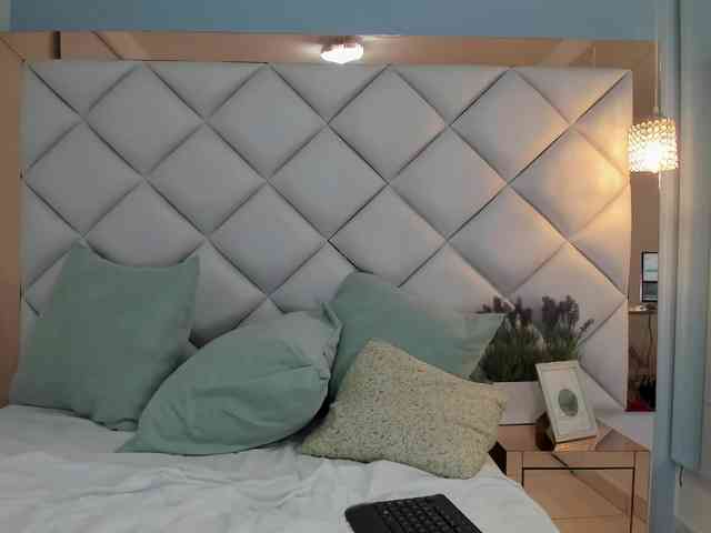 crystalstonee1