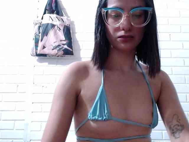 crystalstonee1 webcam