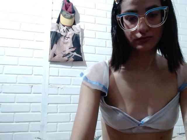 crystalstonee1 webcam