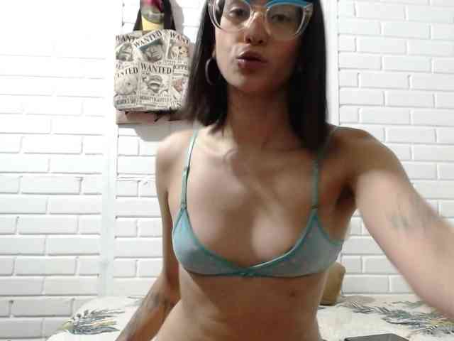 crystalstonee1
