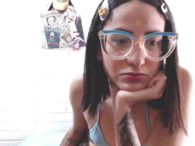 crystalstonee1 webcam