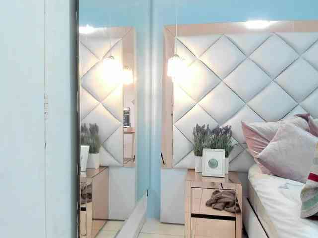 crystalstonee1 webcam