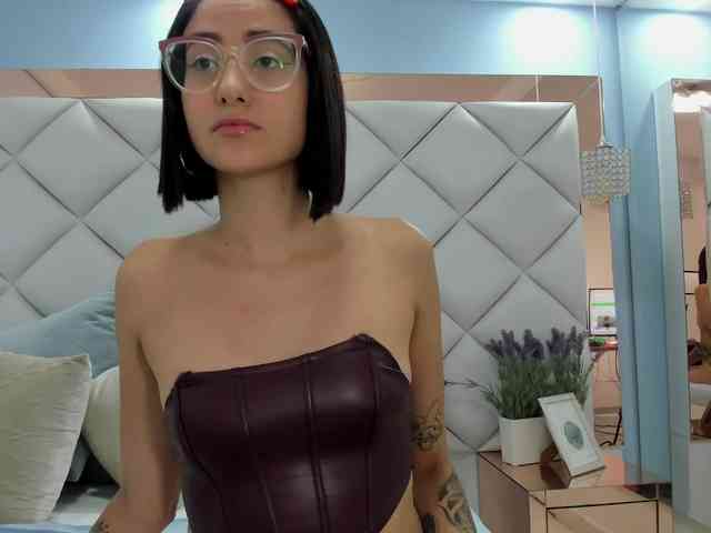 crystalstonee1 webcam