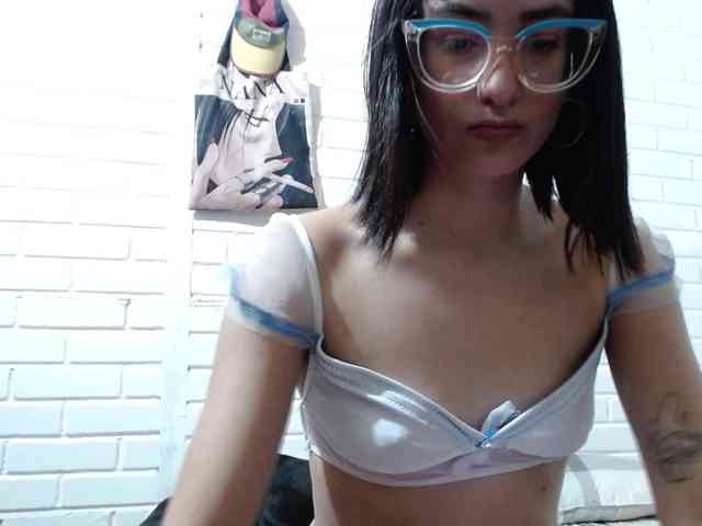 crystalstonee1 webcam