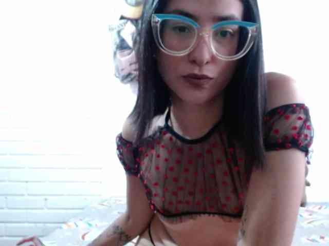 crystalstonee1 webcam