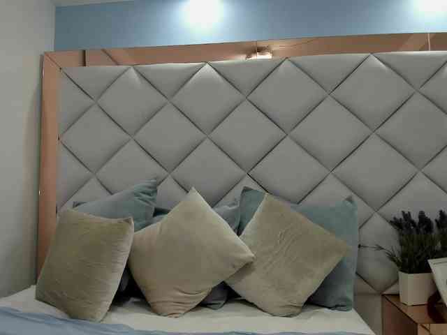 crystalstonee1 webcam