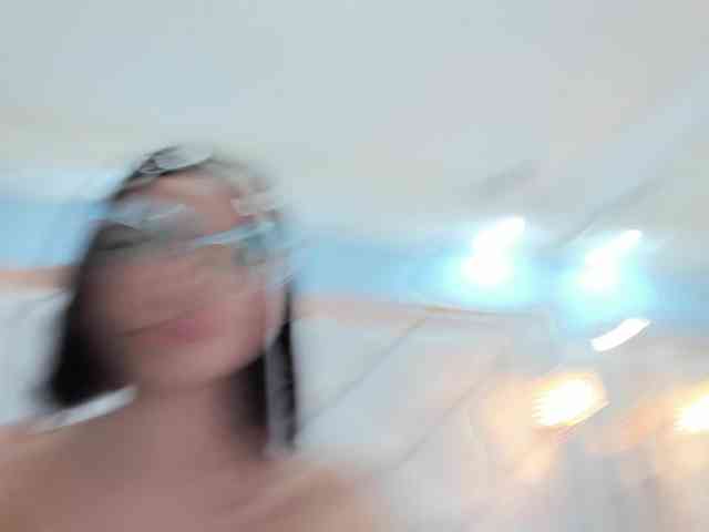 crystalstonee1 webcam