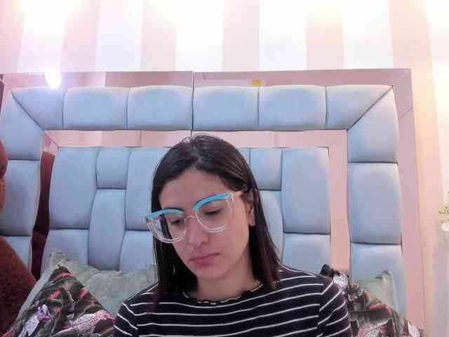 crystalstonee1 webcam