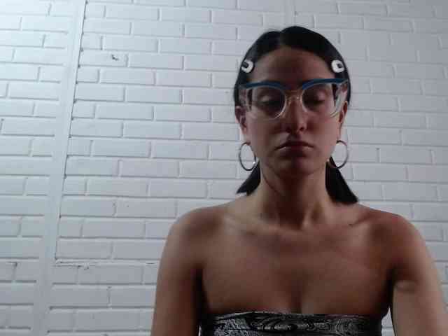 crystalstonee1 webcam