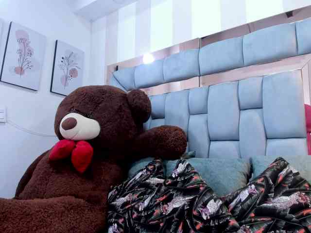 crystalstonee1 webcam