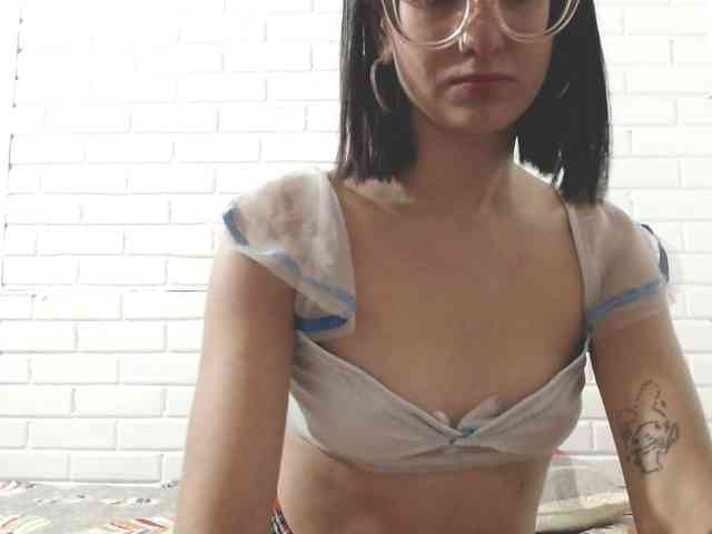 crystalstonee1 webcam