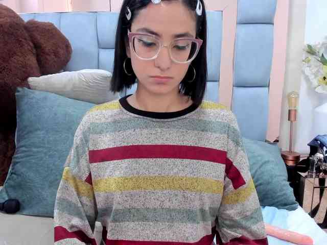 crystalstonee1 webcam