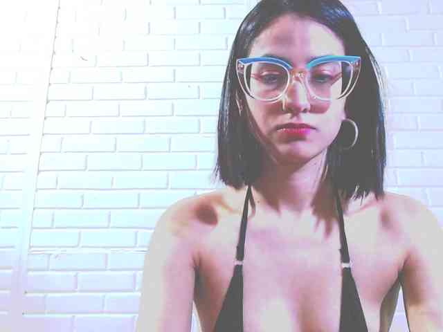 crystalstonee1 webcam