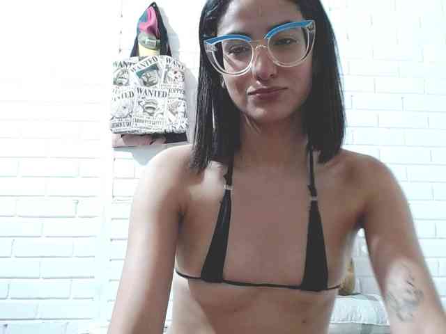 crystalstonee1