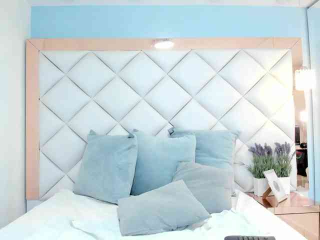 crystalstonee1