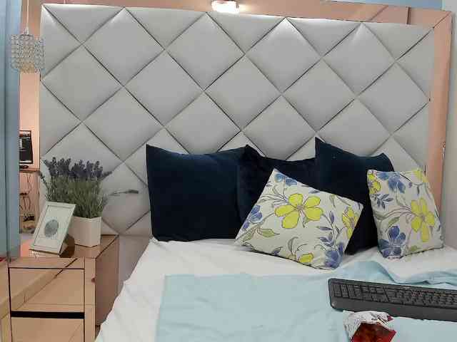 crystalstonee1 webcam