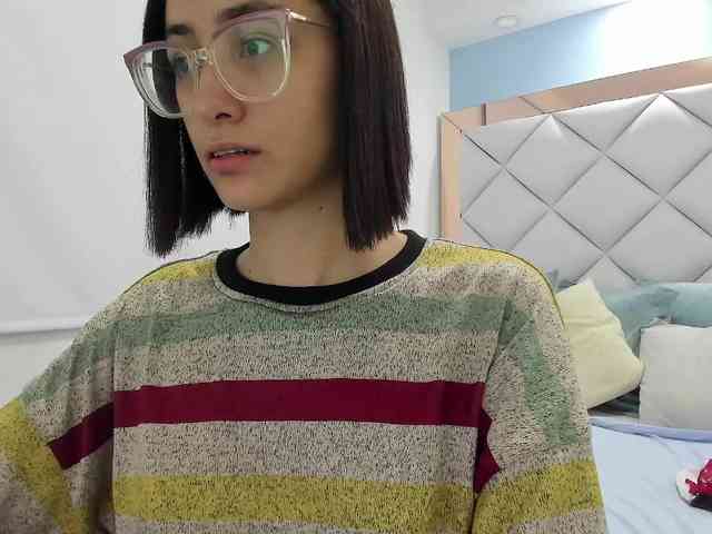 crystalstonee1 webcam