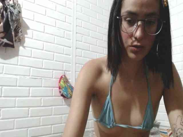 crystalstonee1 webcam