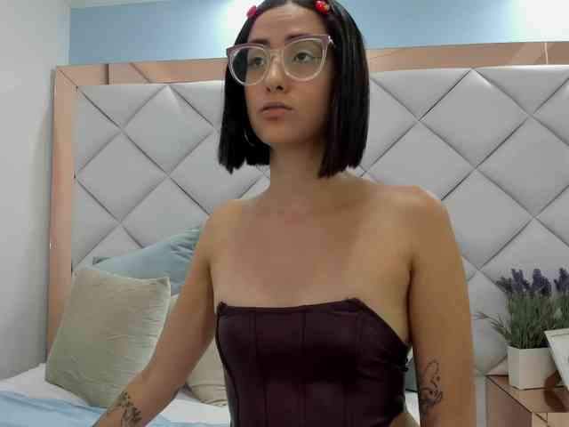 crystalstonee1 webcam