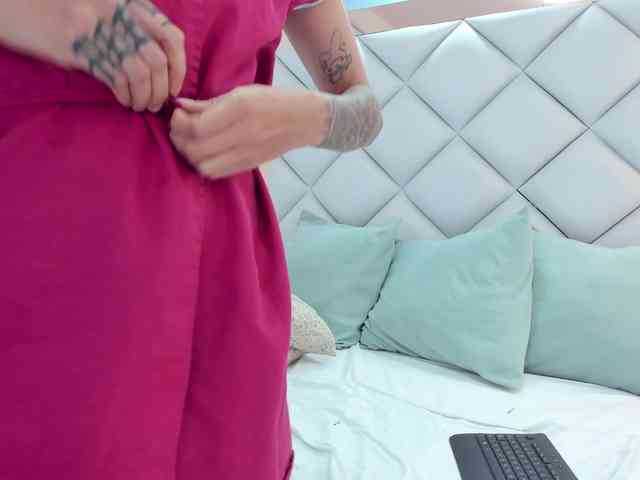crystalstonee1 webcam