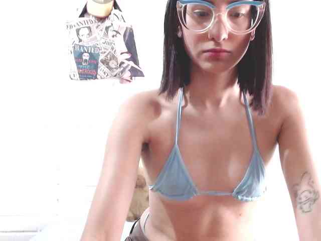 crystalstonee1 webcam