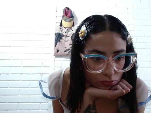 crystalstonee1 webcam