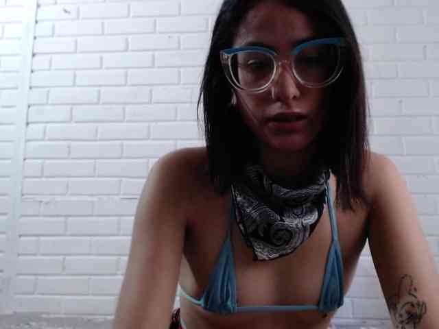 crystalstonee1 webcam
