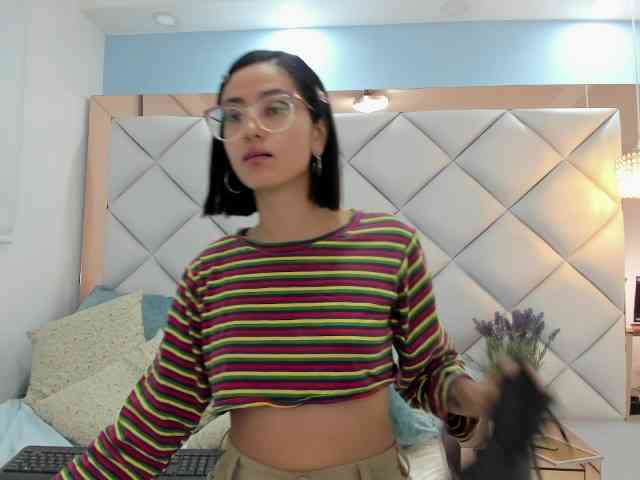 crystalstonee1 webcam