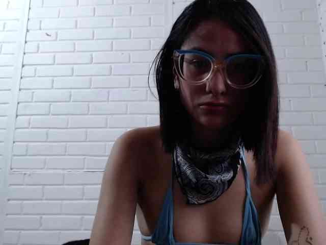 crystalstonee1 webcam