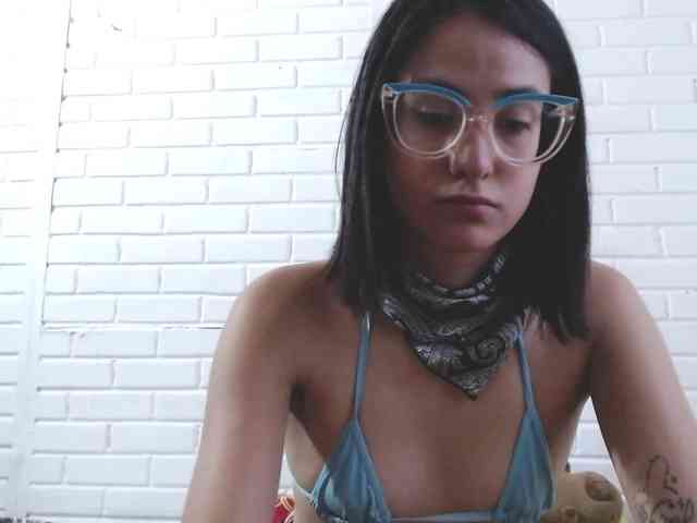 crystalstonee1 webcam