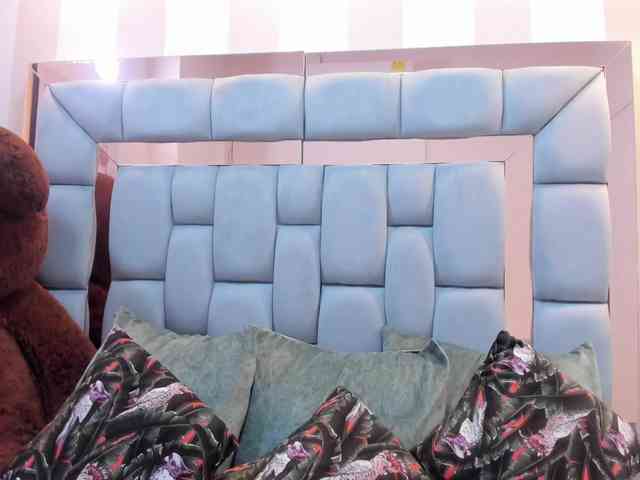 crystalstonee1 webcam