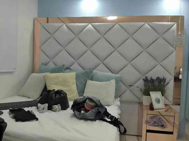 crystalstonee1