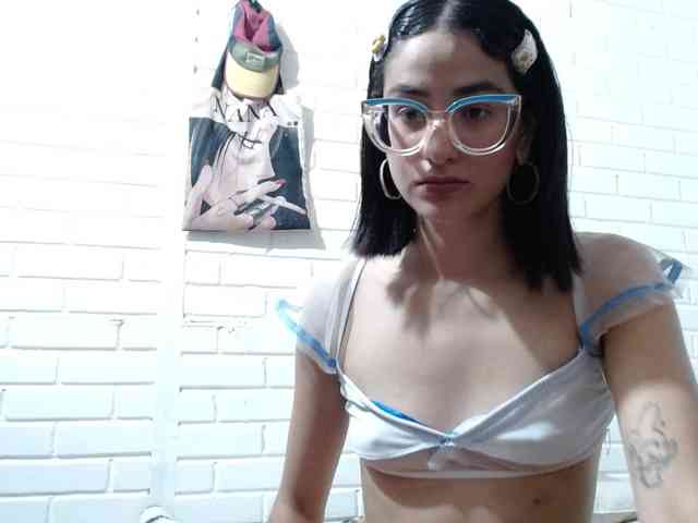 crystalstonee1 webcam