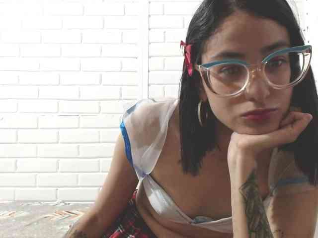 crystalstonee1 webcam