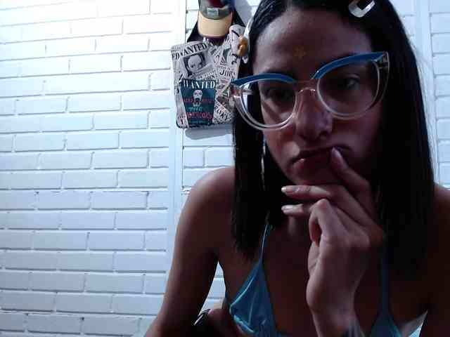 crystalstonee1 webcam